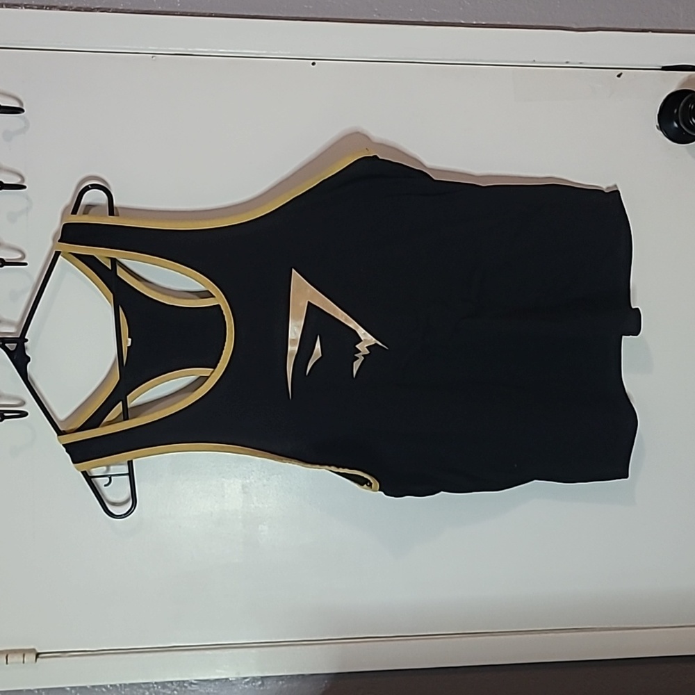 Workout tank top